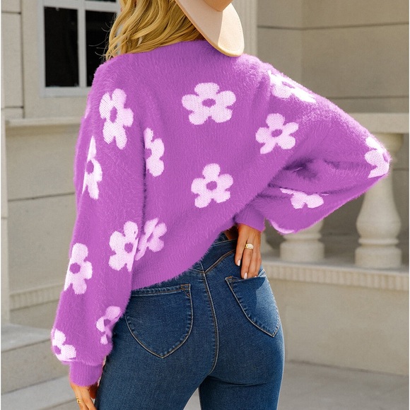 FUZZY OPEN FRONT FLORAL SWEATER - Picture 2 of 4